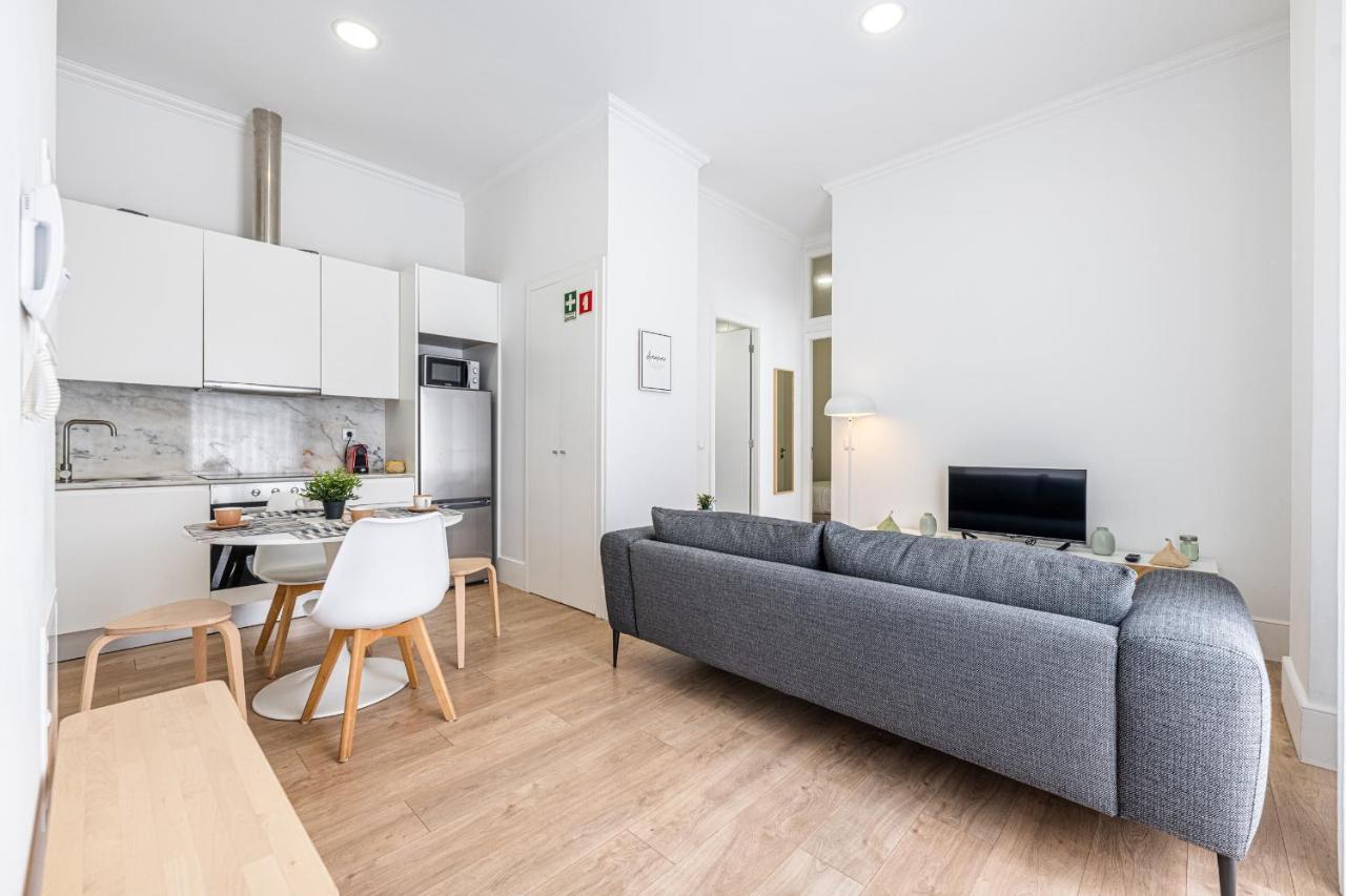 Vibrant Host Solutions - Heroismo'S Metro OOporto Exterior foto